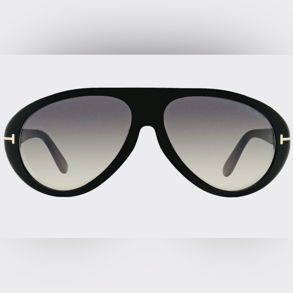 Tom Ford Sunglasses Camilo Black Gradient EUC Stunning!